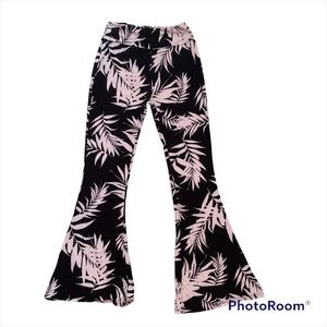 Palm Print Flare Leggings